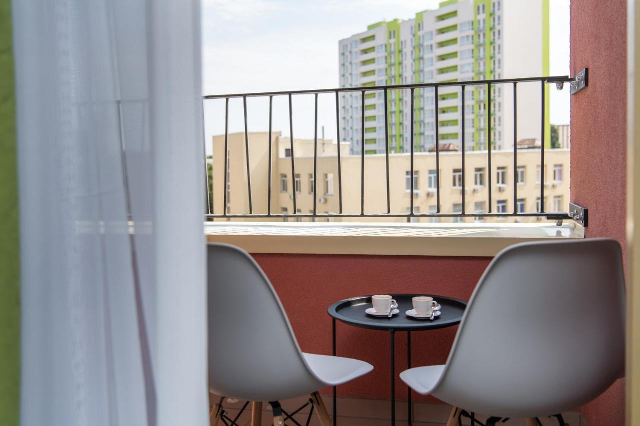 Myfreedom поруч із метро нивки Apartment Kiew